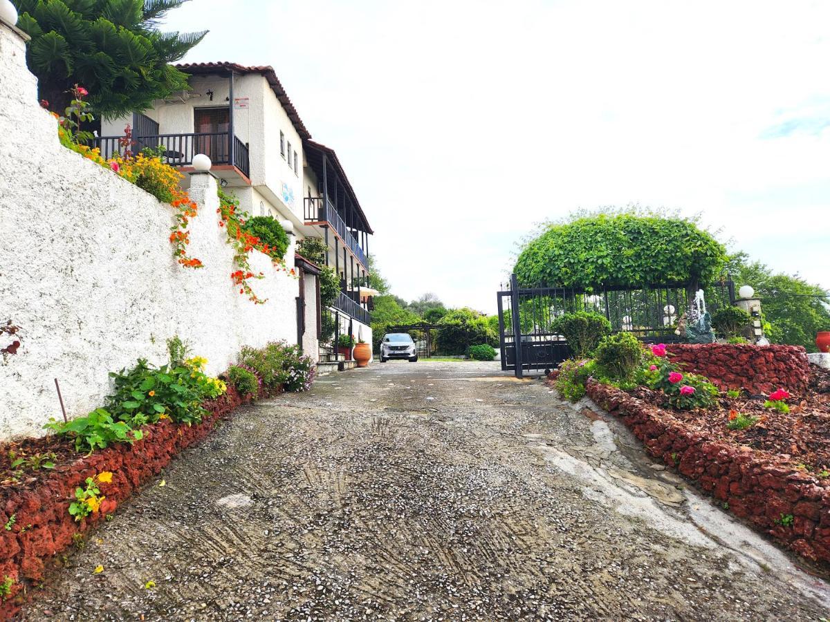 Yalla Chorefto - Hotel & Fun Ngoại thất bức ảnh